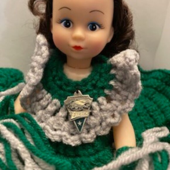 NFL Philadelphia Eagles Team Handmade Crochet Cheerleader Doll - Picture 3 of 13